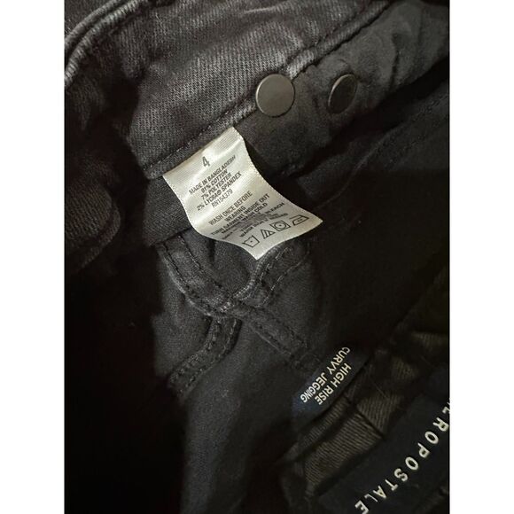 Aeropostale Women's High Rise Curvy Jeggings Size 4 Black Denim - Picture 3 of 4